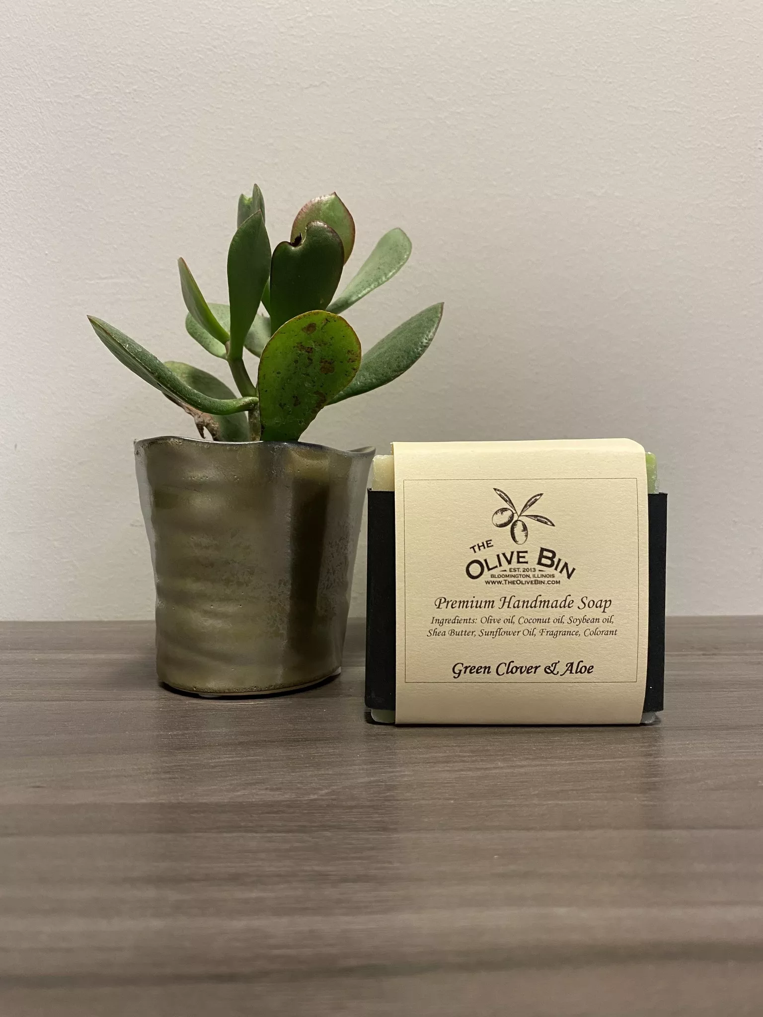 Green Clover & Aloe Soap