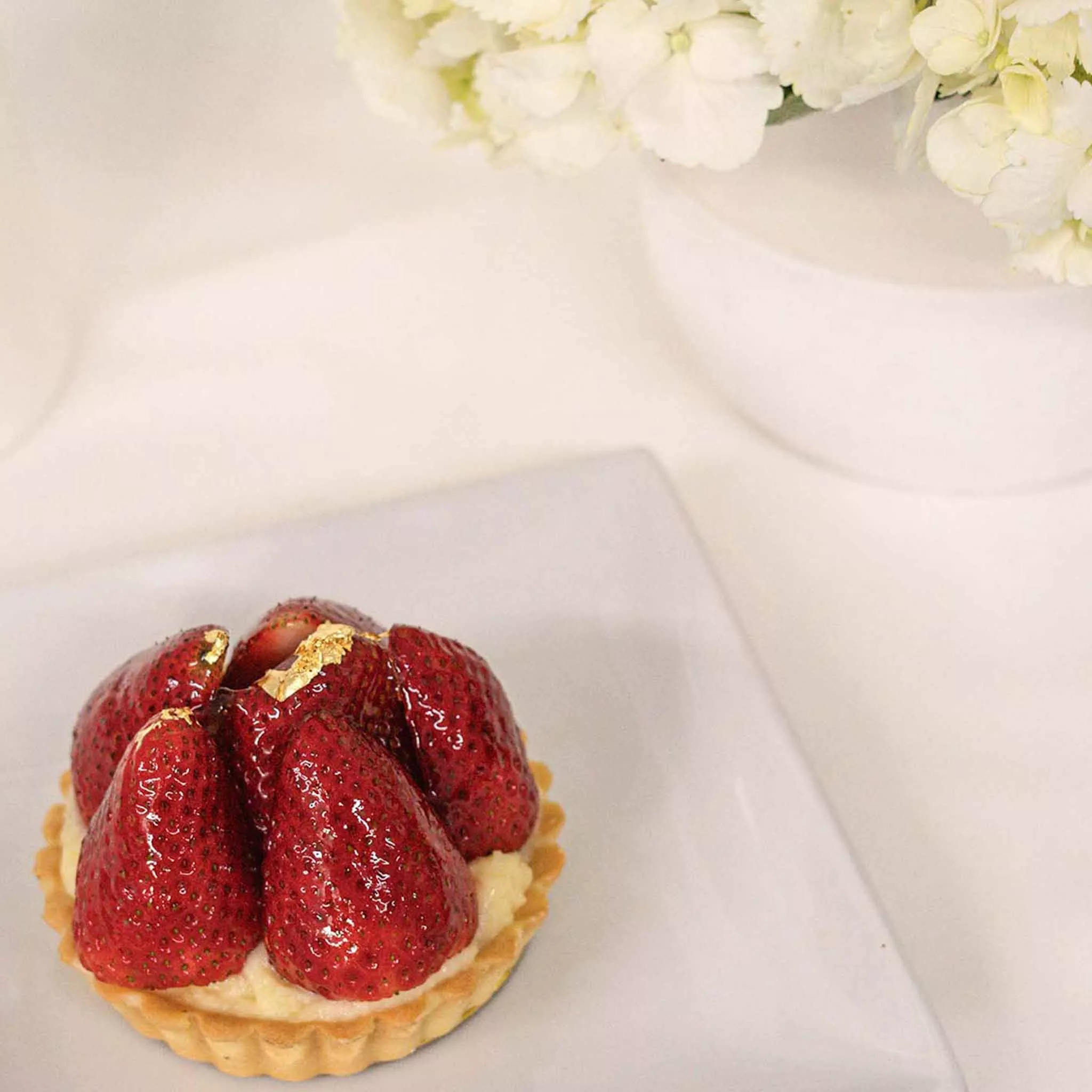 INDIVIDUAL STRAWBERRY TART