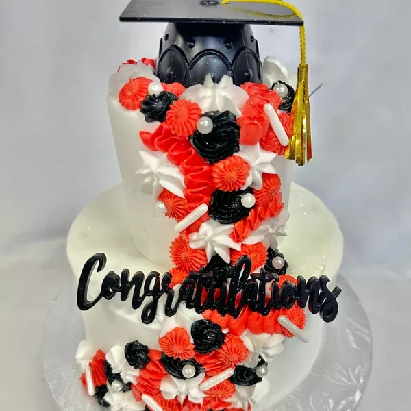 "Lisa Cascade" Tiered 7"-4" Grad Cake