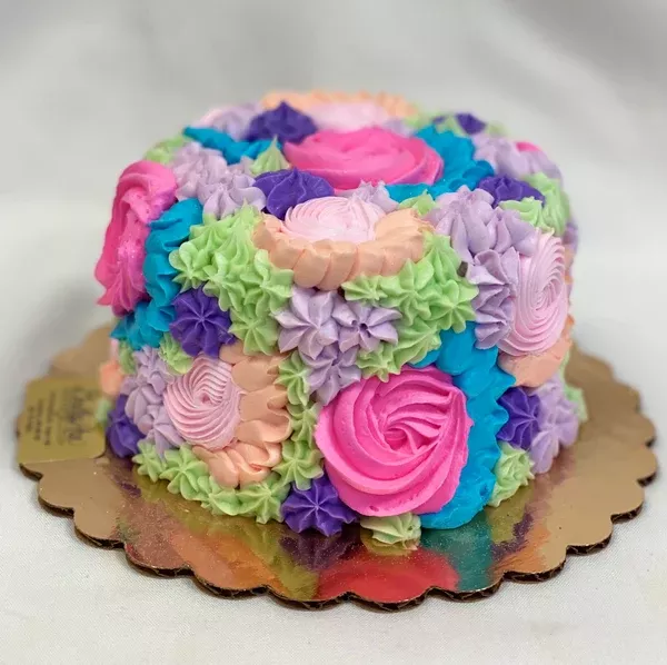 Lisa Design Cake