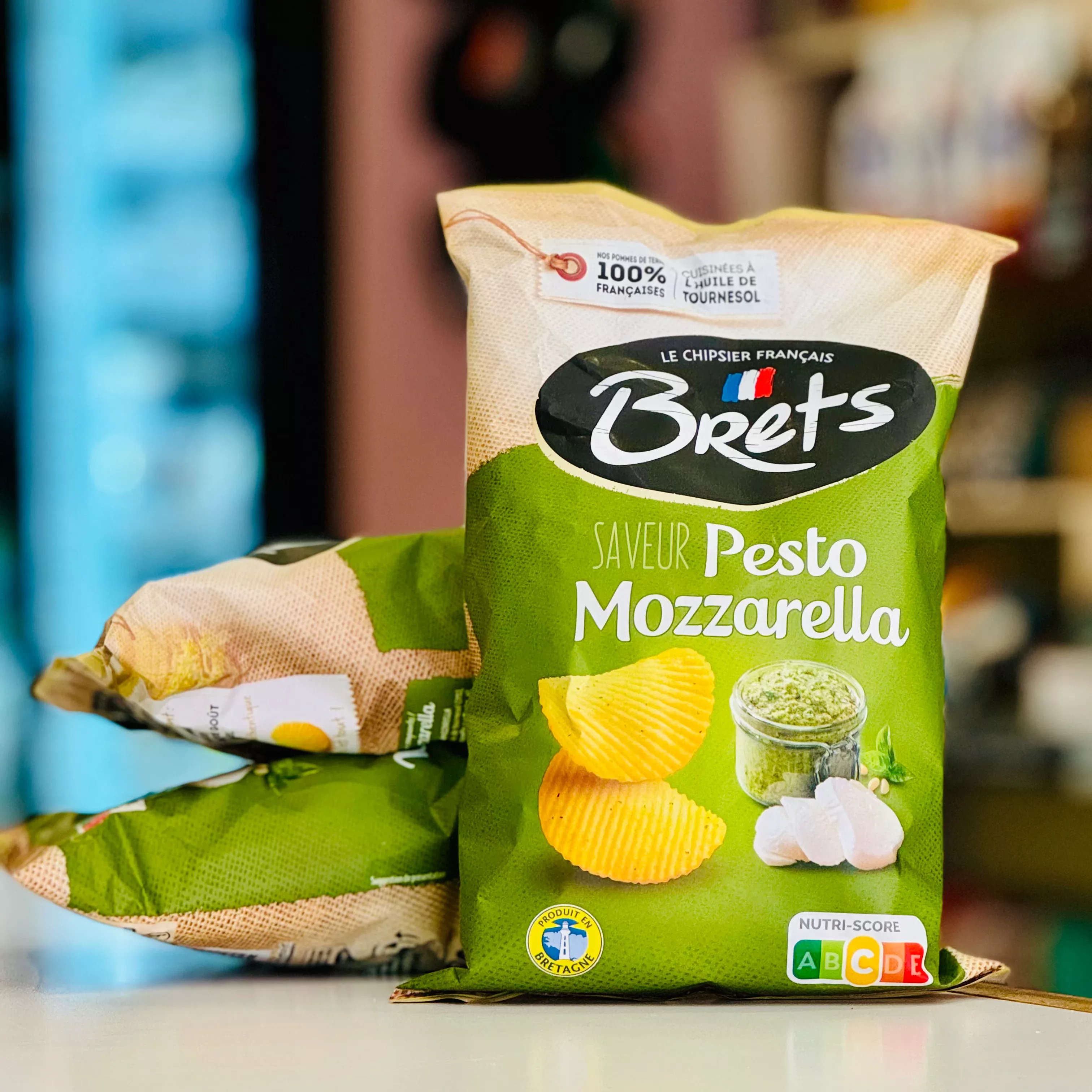 Pesto Mozzarella Potato Chips
