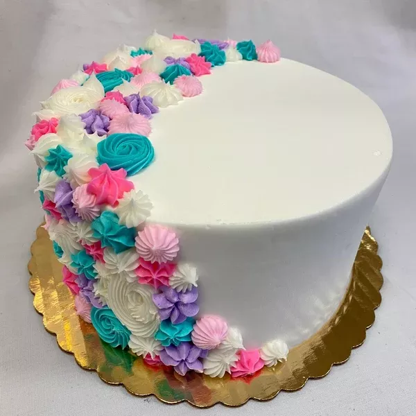 Rosette Cascade Round Cake