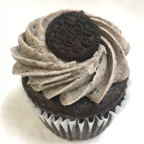 Traditional Oreo Cupcake