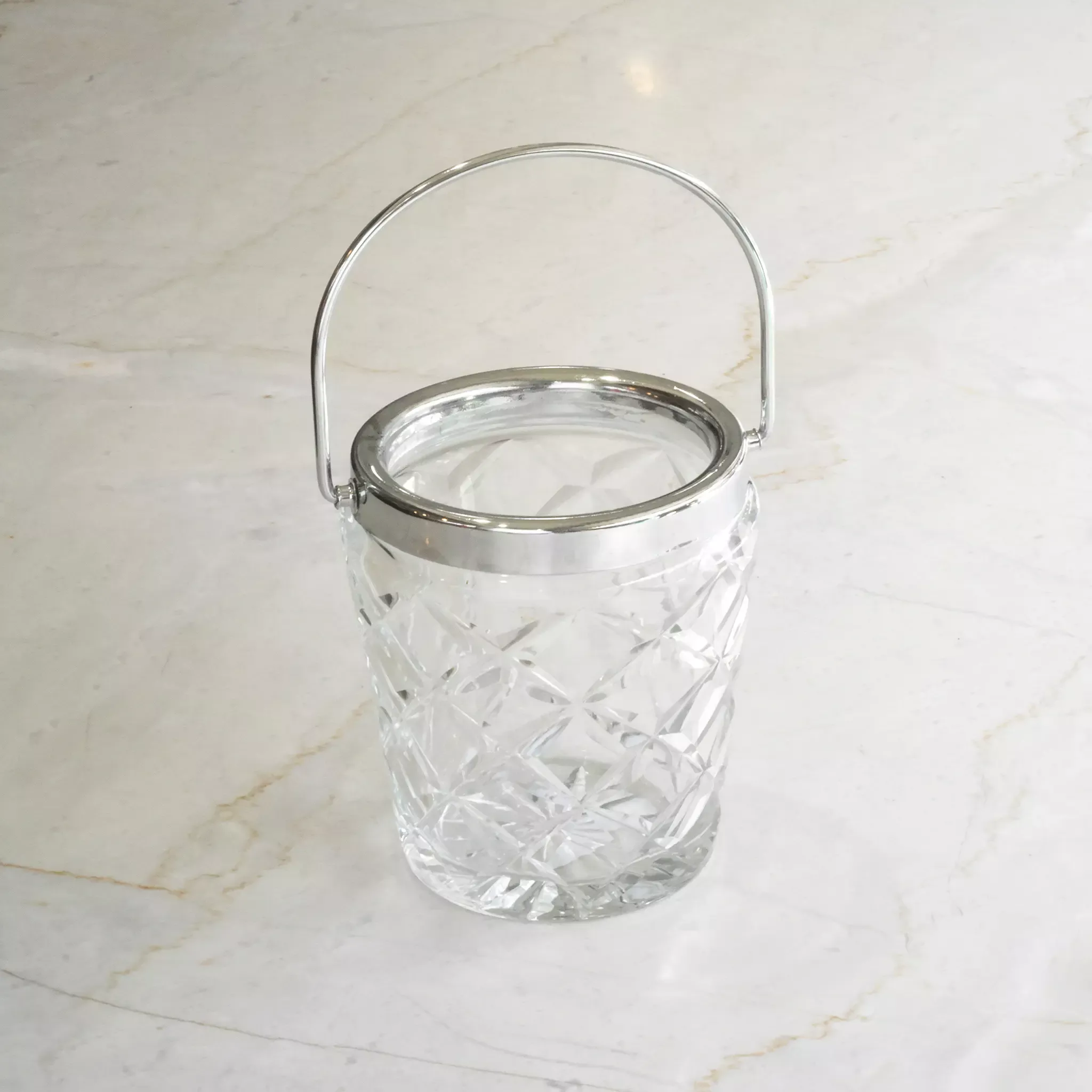 VINTAGE ICE BUCKET WITH STAINLESS HANDLE - DIAMOND PATTERN