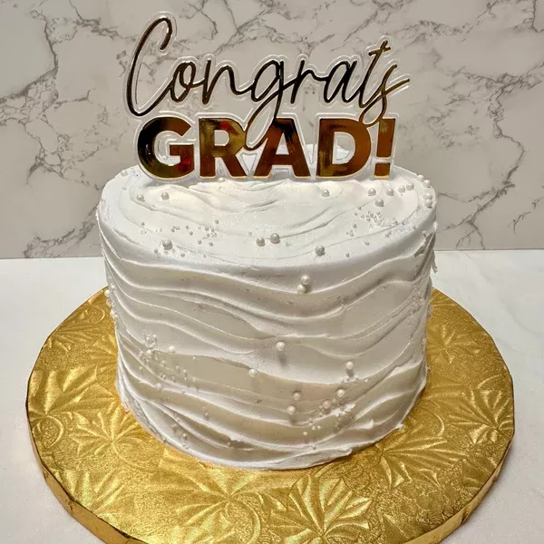 Wavy Pearl Congrats Grad Cake