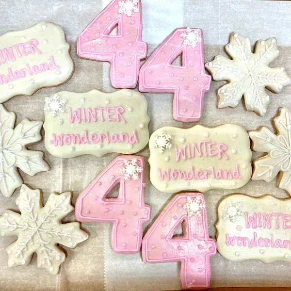 "Winter Wonderland" Snowflake Cookies
